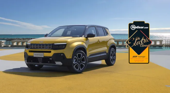 A Jeep® Avenger elnyerte az "Év elektromos autója" címet TopGear.com Electric Awards 2023 díjátadón