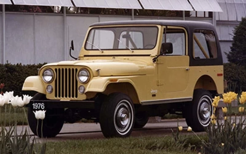 1976-Jp-CJ-7-frnt-lft2