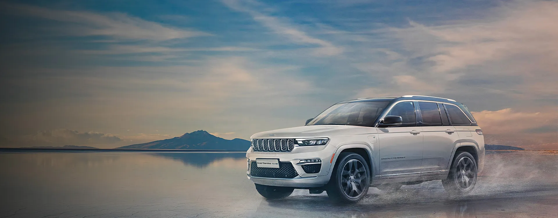 Új JEEP <br> Grand Cherokee <br>A JEEP  EGYEDI KARAKTERE