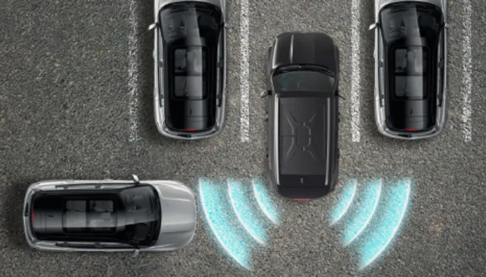 Hátsó keresztforgalom-figyelő